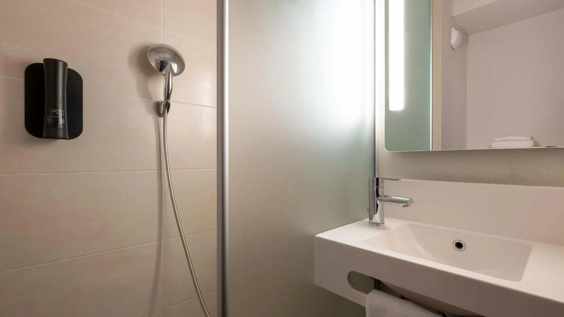 B&B Hotel Annemasse Saint-Cergues